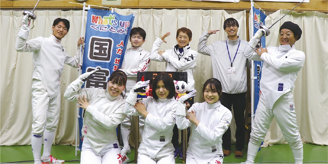 フェンシング部の集合写真